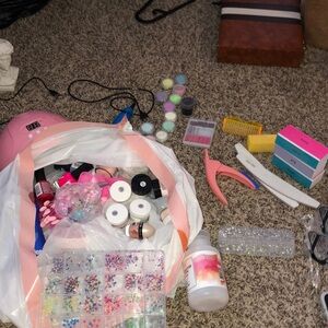 Used nail items set